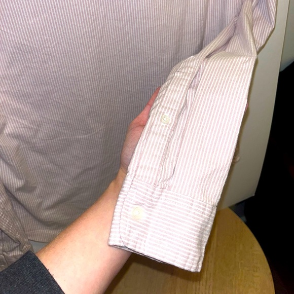 A&F NWOT Button Up - Picture 9 of 10